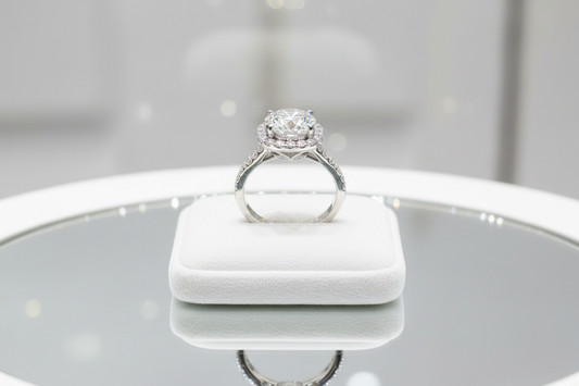 How to Custom Design Your Lab-Grown Engagement Ring