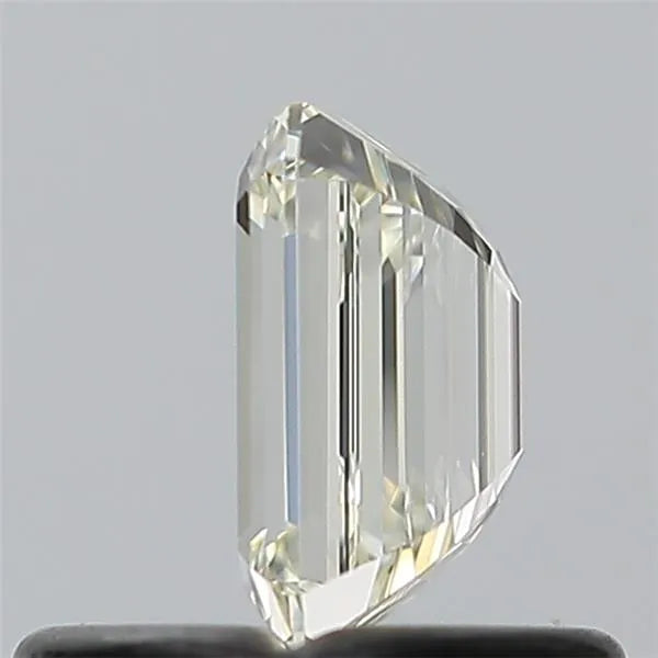 0.50ct Emerald Natural Diamond (Colour J, Clarity VVS1, Cut VG, IGI Certified)