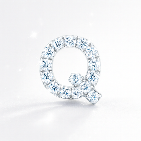 Q Letter Stud Earring White Gold