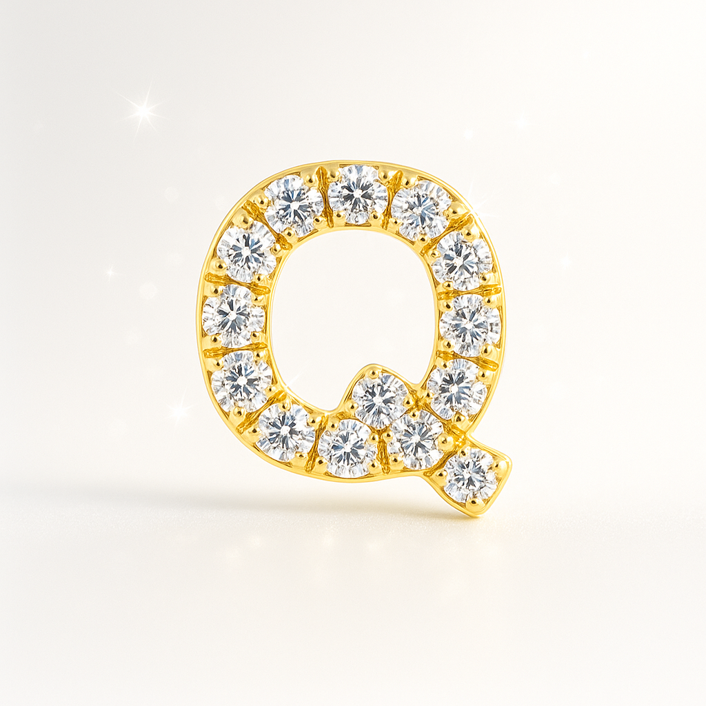 Q Letter Stud Earring – 18k Yellow Gold