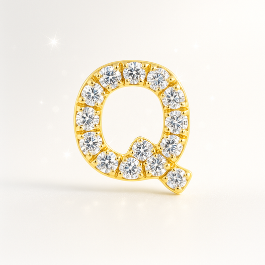 Q Letter Stud Earring – 18k Yellow Gold