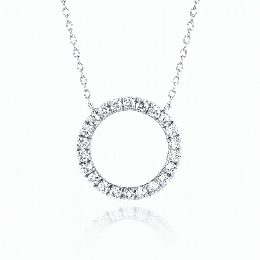Diamond pendant necklace in white gold