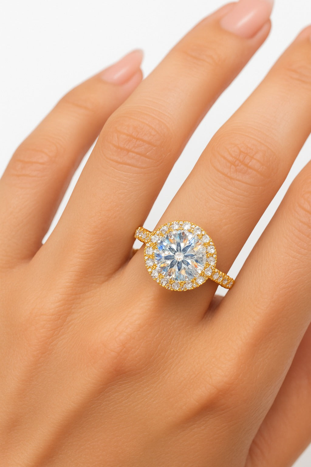 3 Carat Lab-Grown Halo Engagement Ring – Round Brilliant Diamond